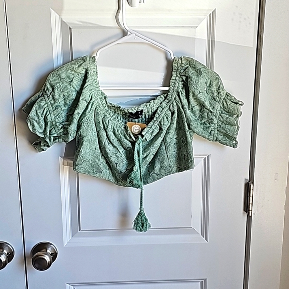 Akaiv Mesh Lace Crop Top in Sage Women's Size Medium NWT